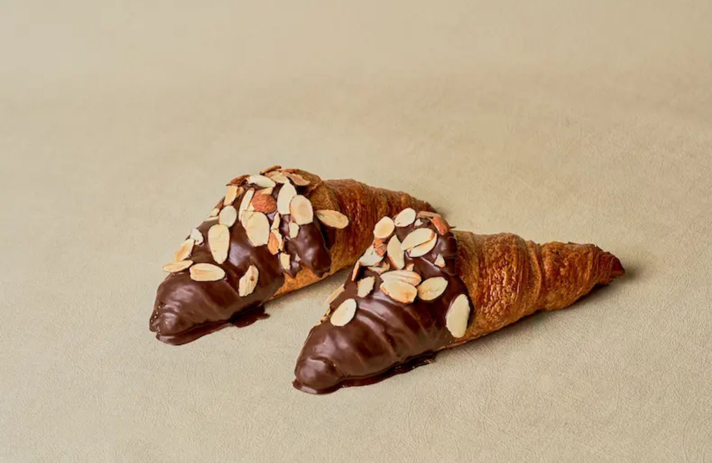 Lamination and preparation of fresh croissant dough